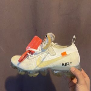 Offwhite